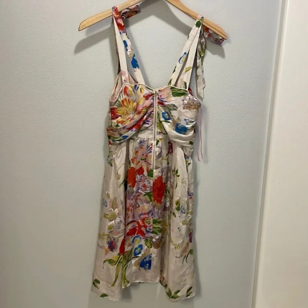 Leifsdottir woman’s silk flowered dress